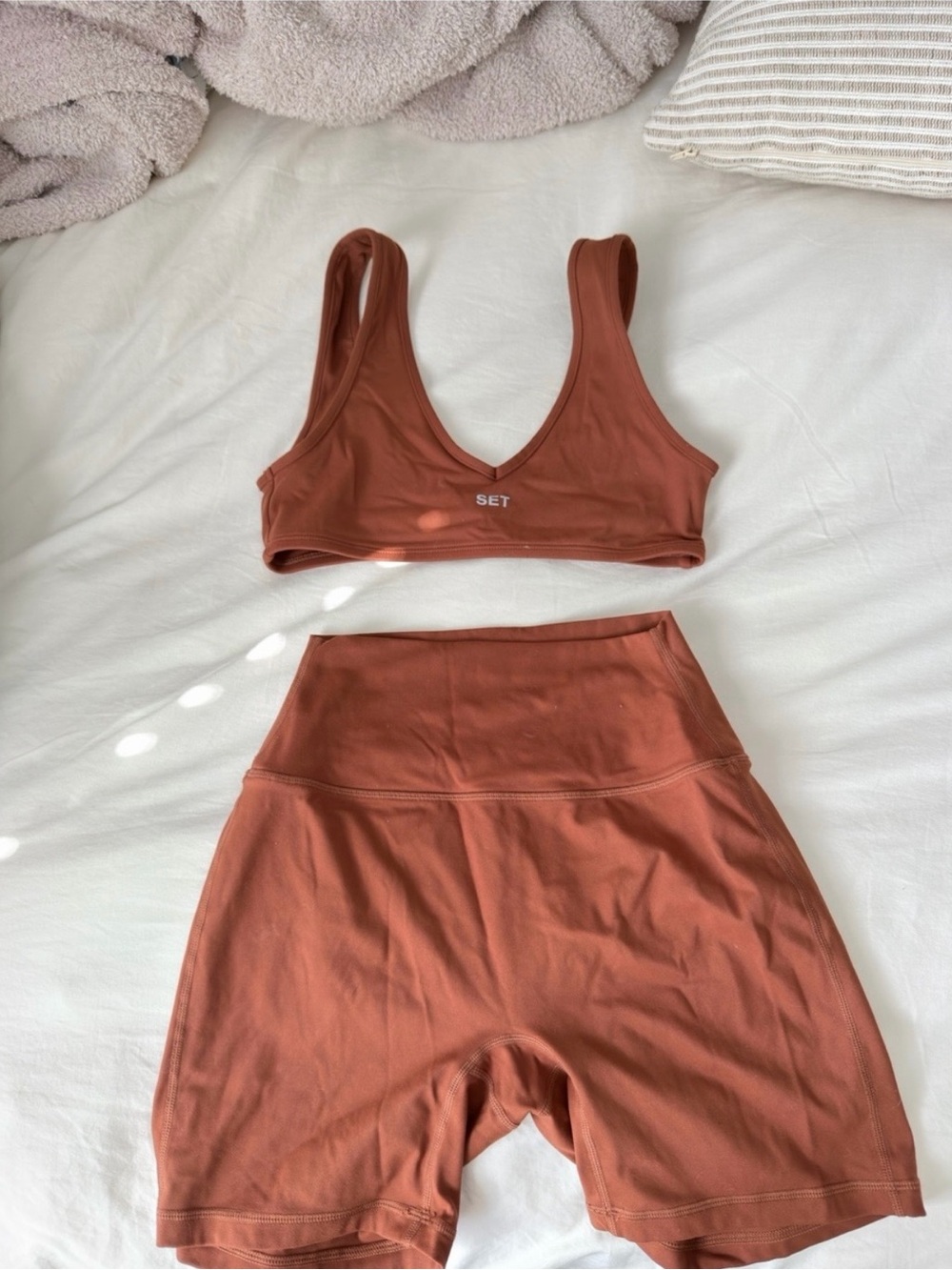 SET Active Rust Brown Workout Set